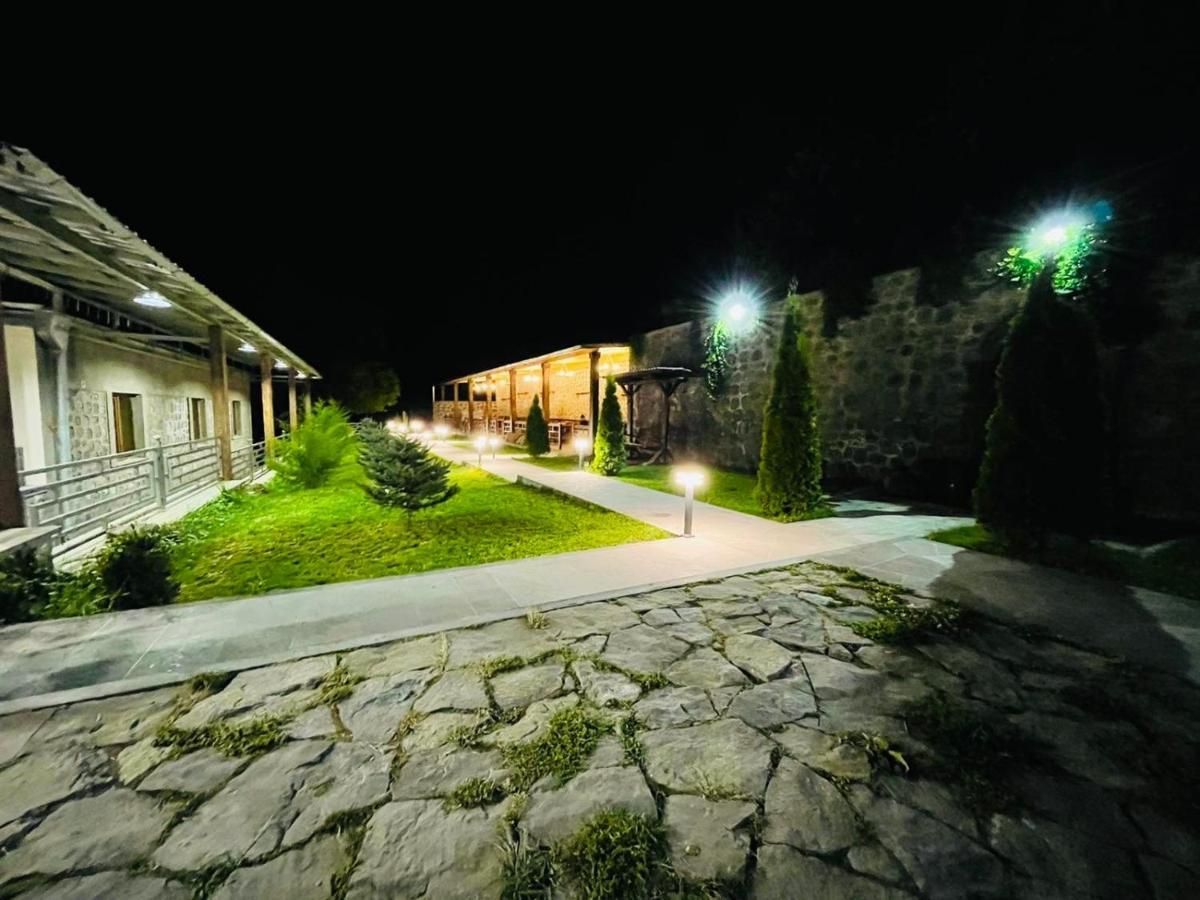 Lara Hotel Goris Luaran gambar