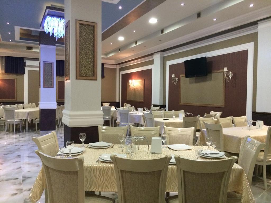 Lara Hotel Goris Luaran gambar