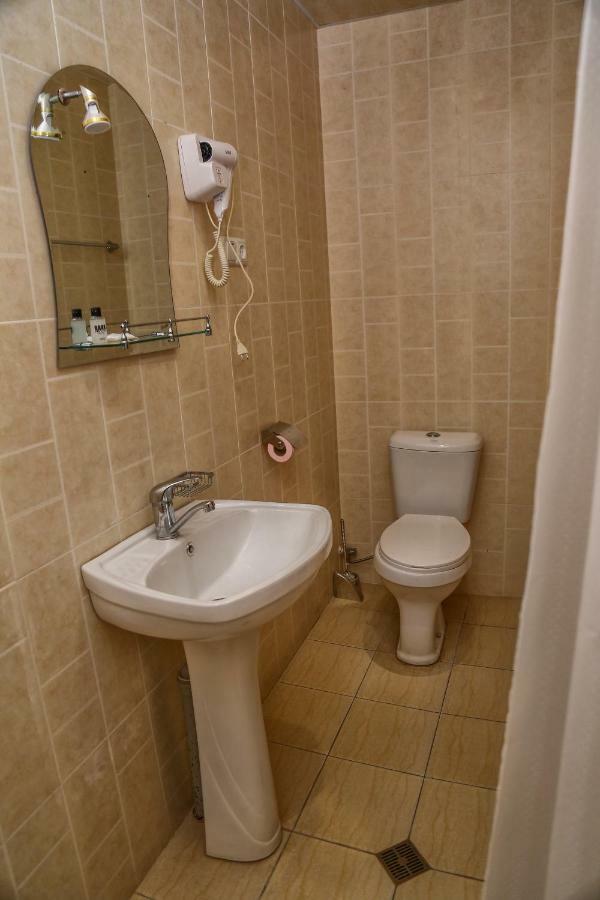 Lara Hotel Goris Luaran gambar