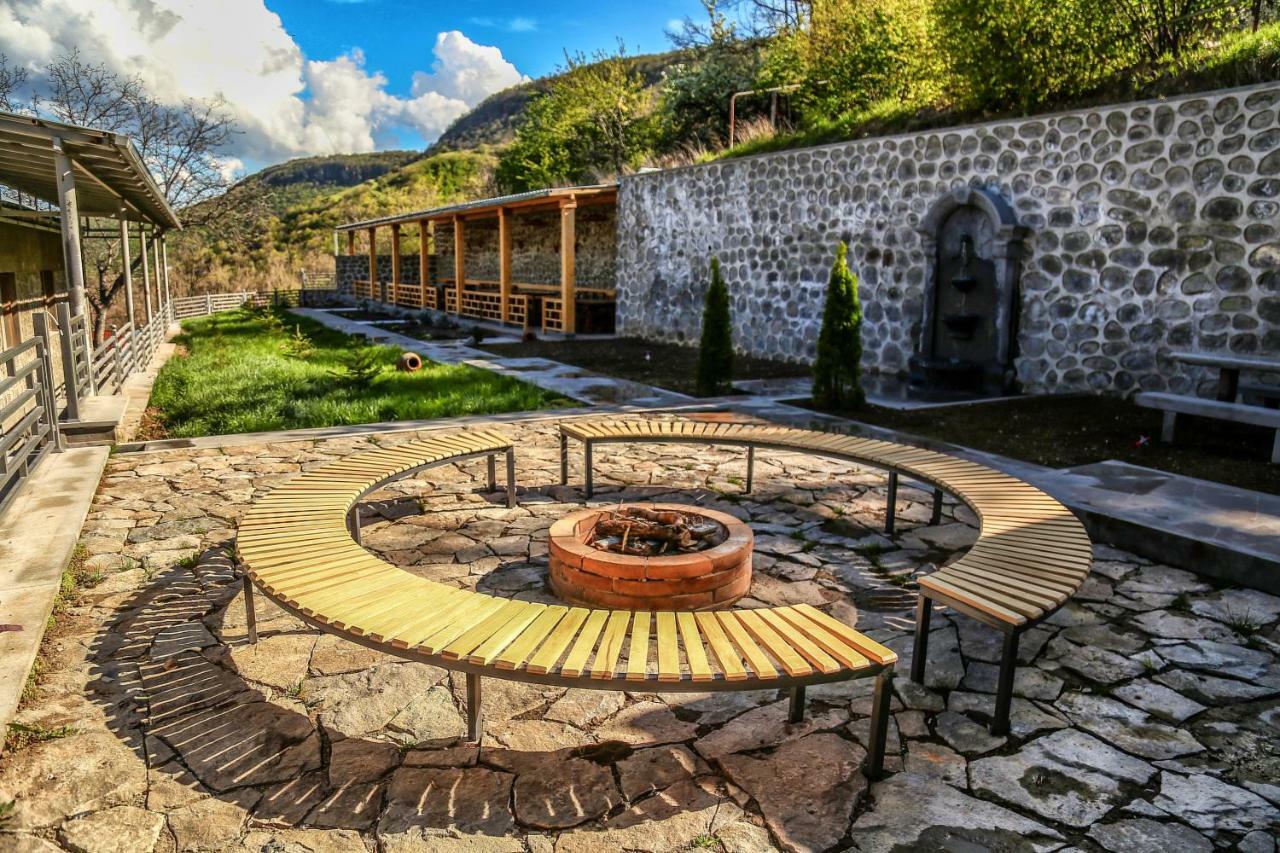 Lara Hotel Goris Luaran gambar