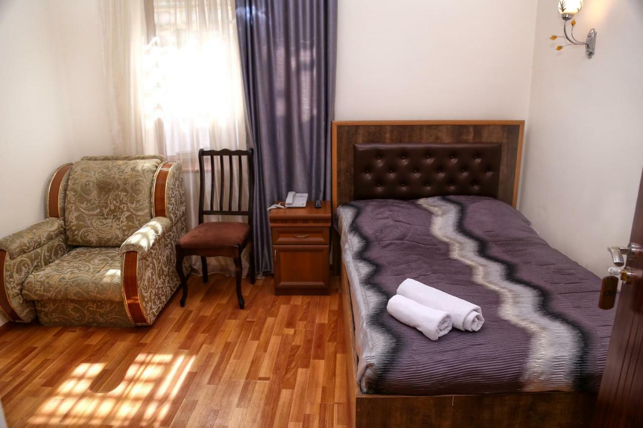 Lara Hotel Goris Luaran gambar